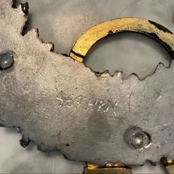 Handmade Metal Christmas Wreath - Picture 6 of 6